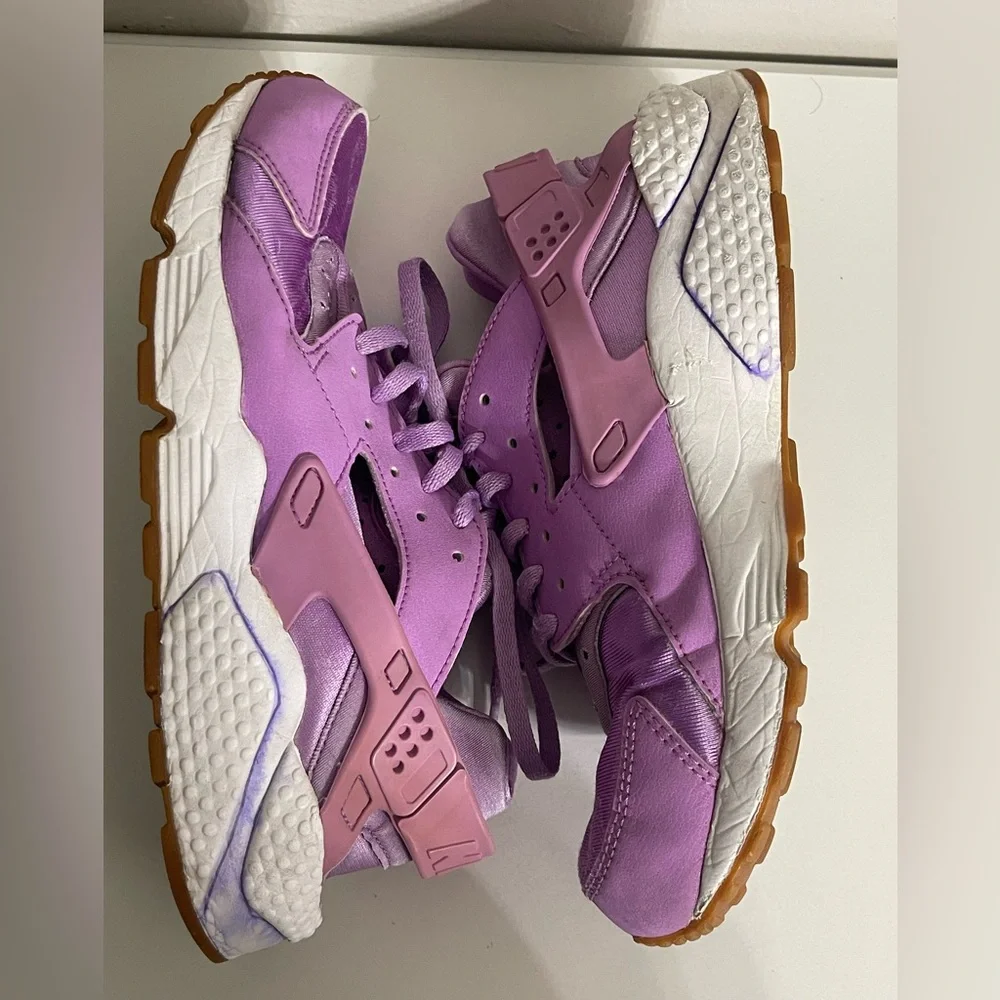 Nike Girls Purple‎ Sneakers Size 6